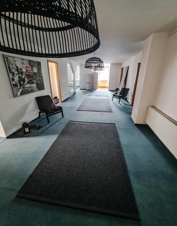6 Bedroom Private Apartment & Lounge Rostock Luaran gambar